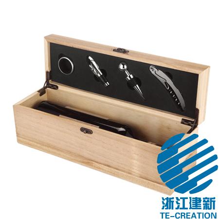 TC-BP01   wood wine box with 4-pcs wine accessories