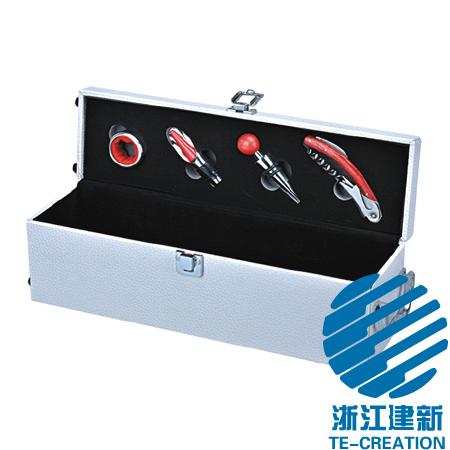 TC-BP16  Leather (PU) wine box with 4-pcs wine accessories