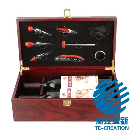 TC-BP27          wood (MDF) wine box with 8-pcs wine accessories