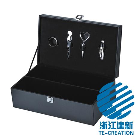 TC-BP23           Leather (PU) wine box with 5-pcs wine accessories