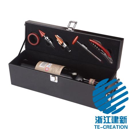 TC-BP11  Leather (PU) wine box with 5-pcs wine accessories
