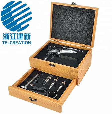TC-B123B  Deluxe Corkscrew set , Bamboo box with 8-pcs wine accessories （Gloss paint）